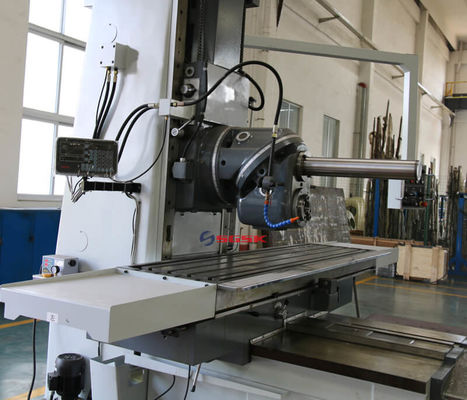 FRÄSMASCHINEpdf der Fräsmaschine X715 des Betts Universal